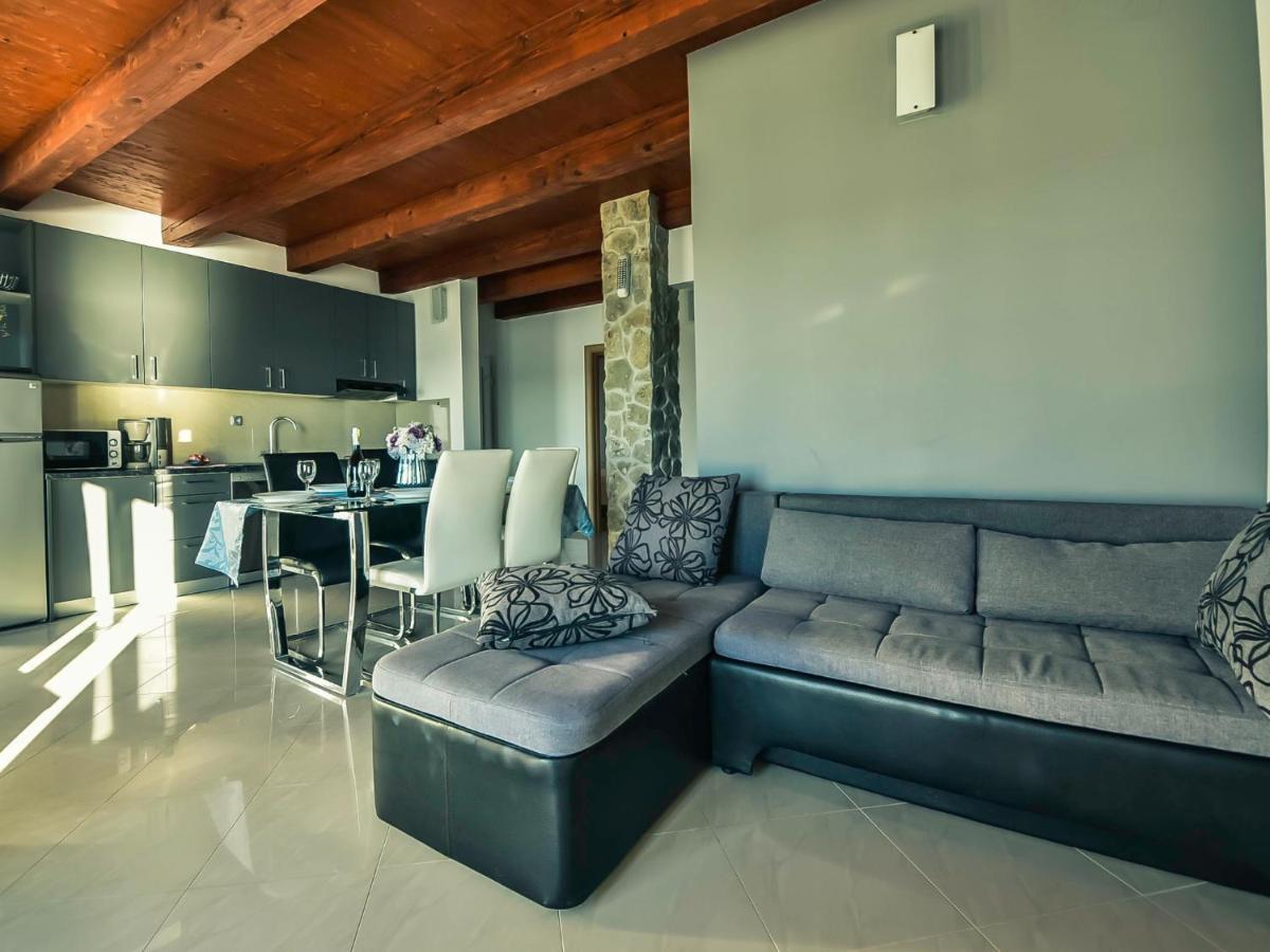 Apartment Skroco By Interhome Maslenica Exteriör bild