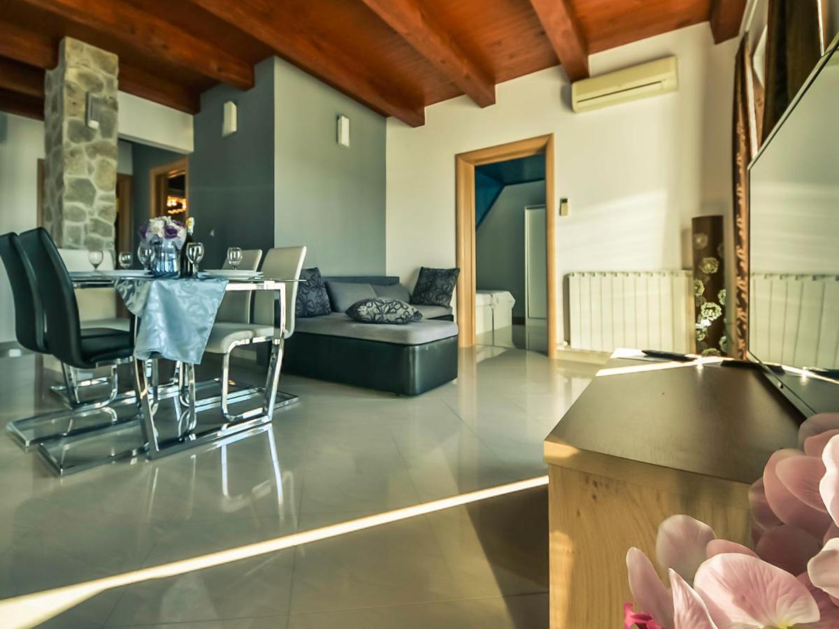 Apartment Skroco By Interhome Maslenica Exteriör bild